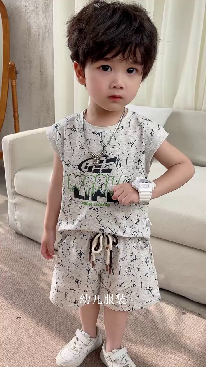幼儿服装，新品，夏季小孩服装提前预售！面料柔软，给宝宝更温柔的呵护。详情私信咨询#爬爬装一手货源批发加盟 #小孩服装夏装生成厂家 #小孩服装夏装 #幼儿服装 #城口县夏装 